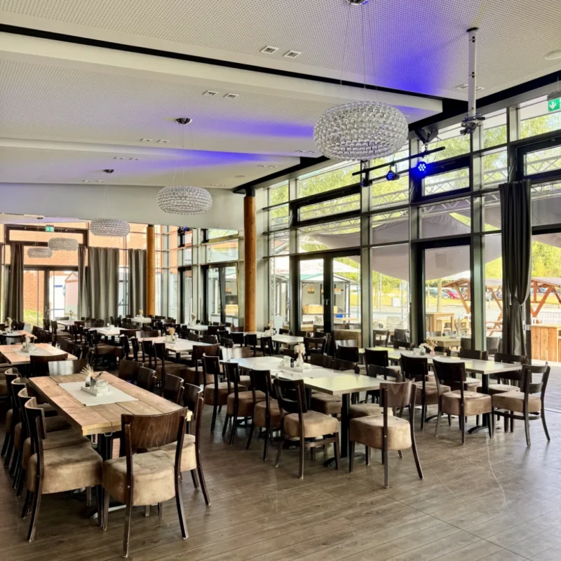 Großer Innenraum im Seehaus 53