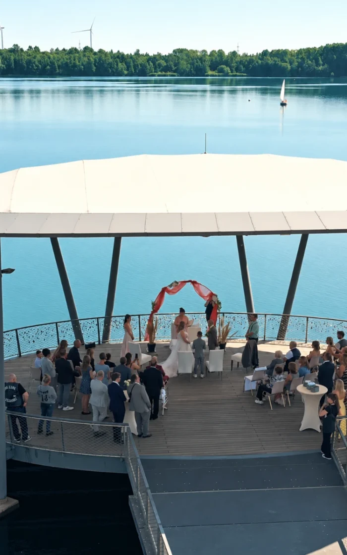 Heiraten auf der Seebühne am Blausteinsee